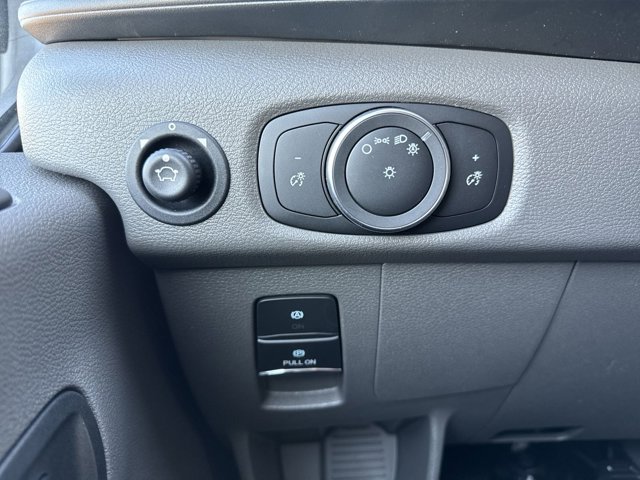 Vehicle image 23 of 36