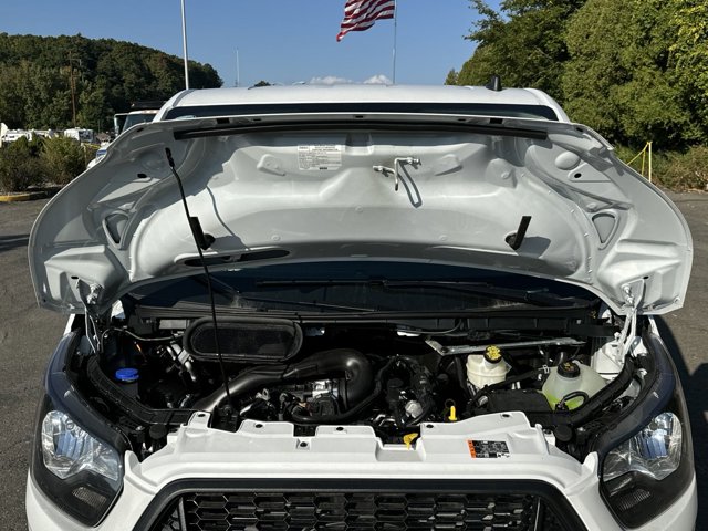 Vehicle image 9 of 36