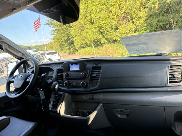 Vehicle image 15 of 36