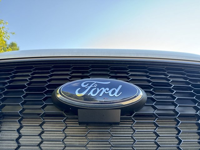 Vehicle image 35 of 36