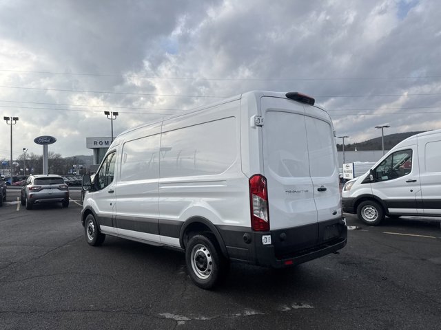 Vehicle image 7 of 33