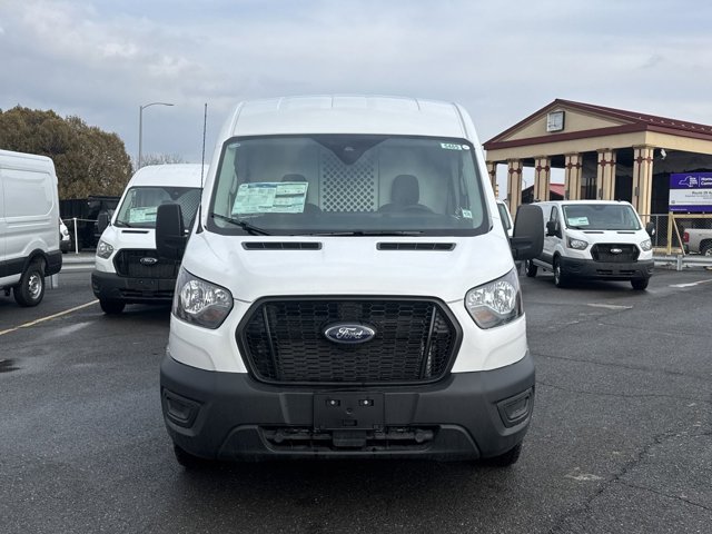 Vehicle image 2 of 33