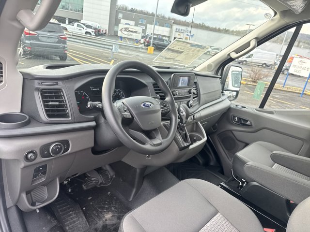 Vehicle image 12 of 33