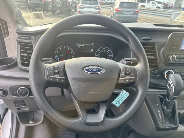 Vehicle image 14 of 33
