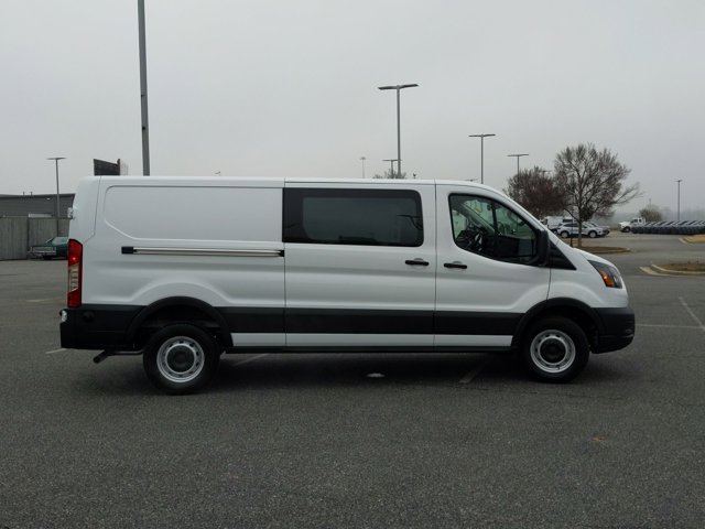 Vehicle image 9 of 32