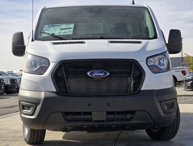 2024 Ford Transit Base Image 2 of 31