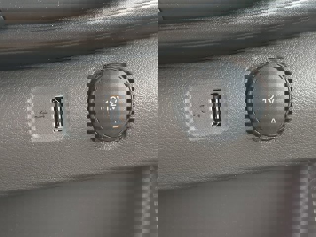 Vehicle image 22 of 25