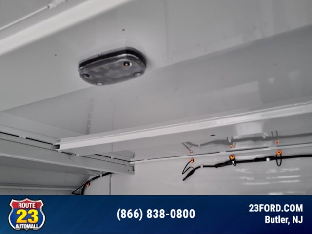 Vehicle image 12 of 40