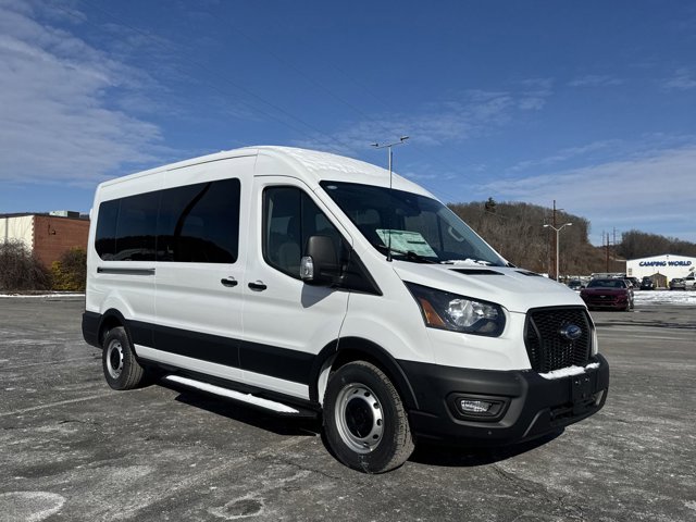 Vehicle image 3 of 32