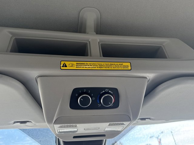 Vehicle image 14 of 32