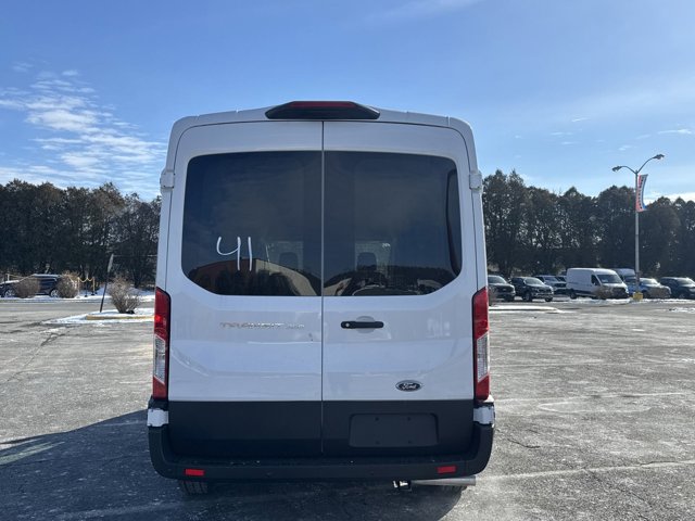 Vehicle image 6 of 32