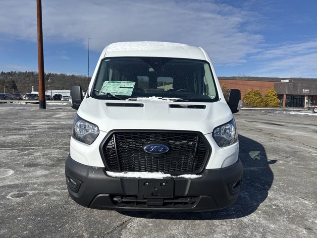 Vehicle image 2 of 32