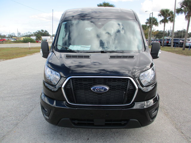 Vehicle image 2 of 18