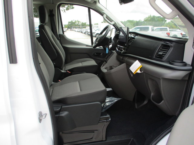 2024 Ford Transit XLT Image 17 of 18