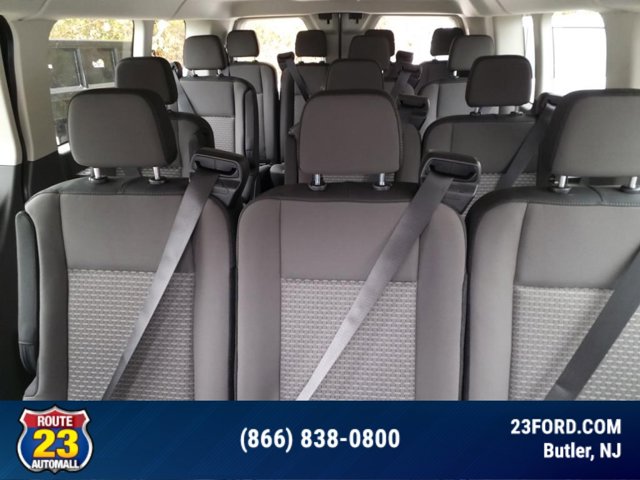 Vehicle image 18 of 18