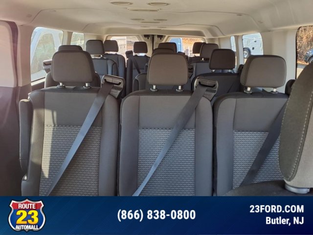 Vehicle image 17 of 17