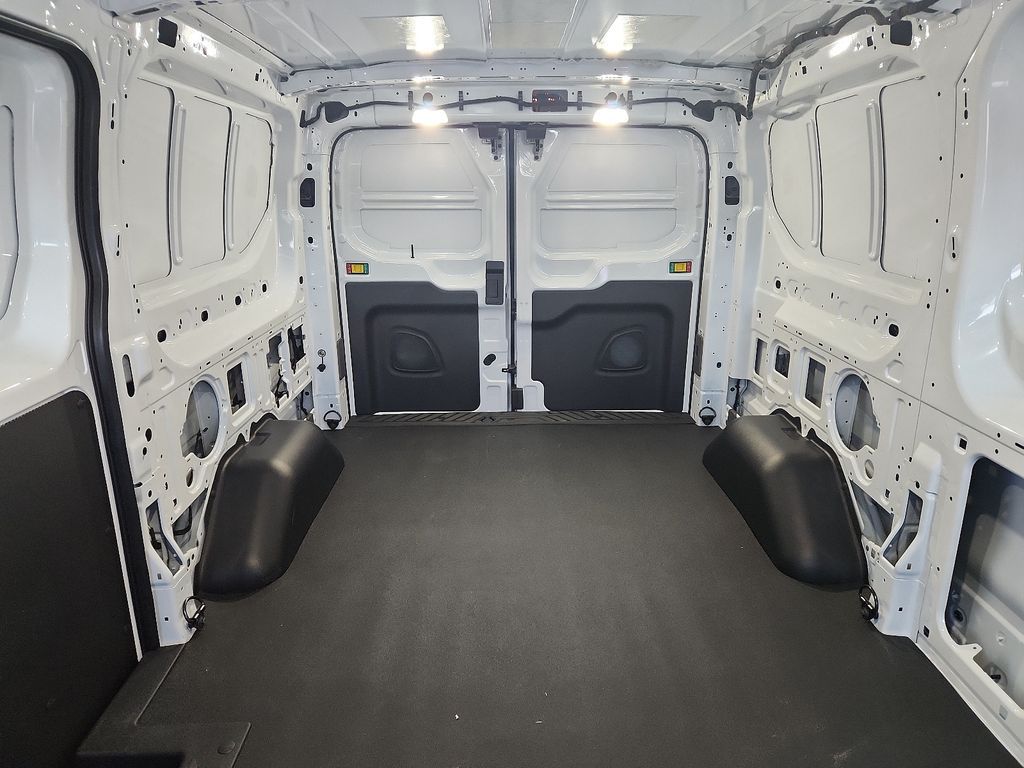 Vehicle image 5 of 12