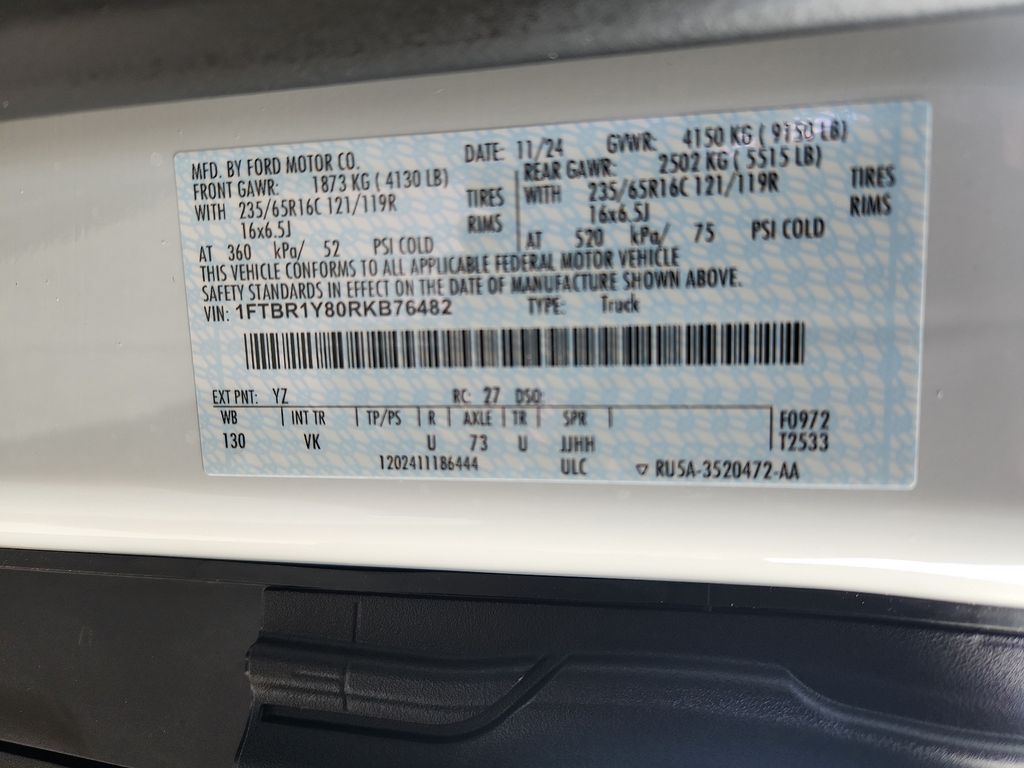 Vehicle image 11 of 12