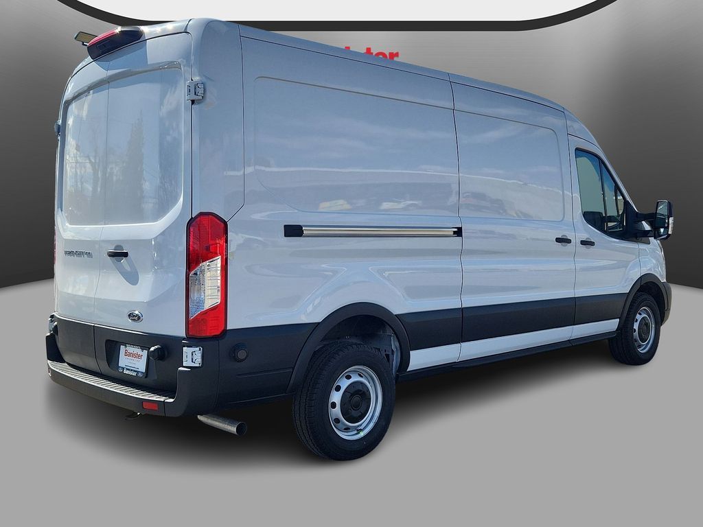 Vehicle image 3 of 12