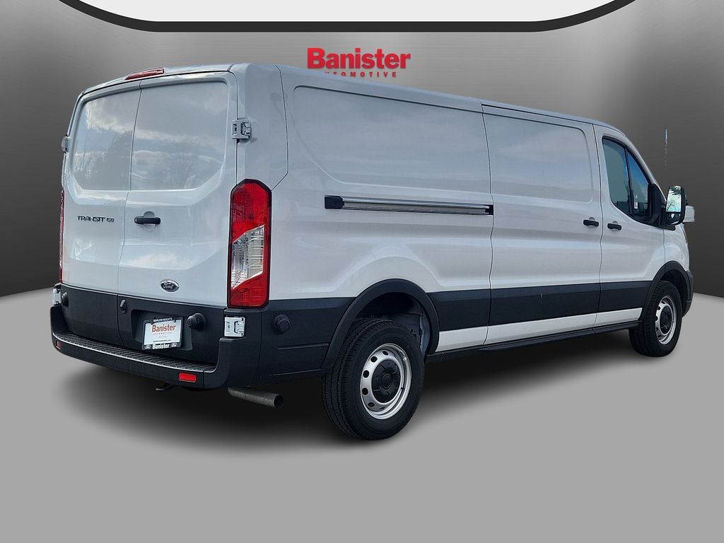 Vehicle image 3 of 12