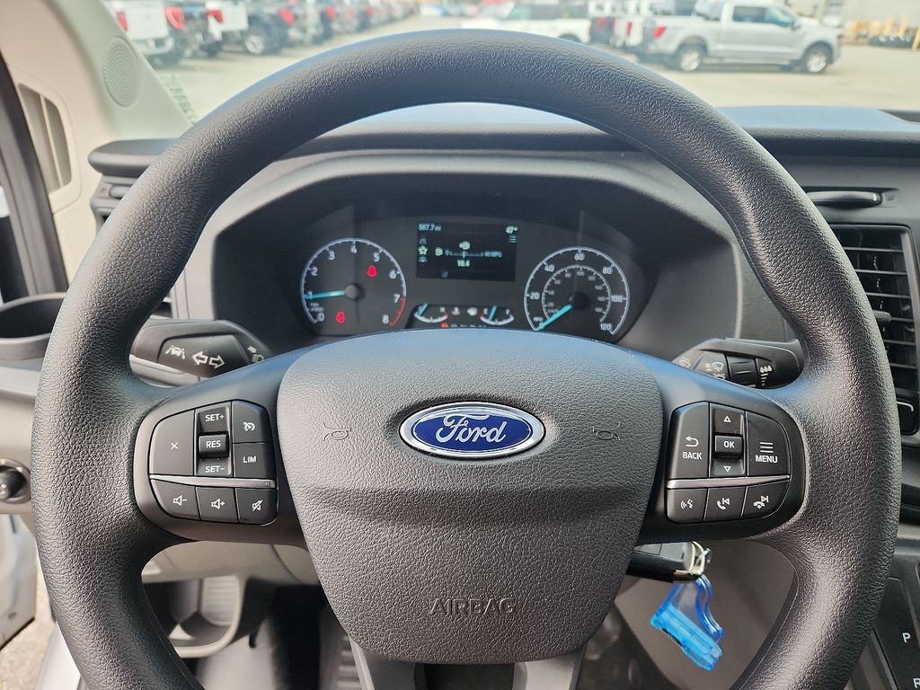 Vehicle image 7 of 12