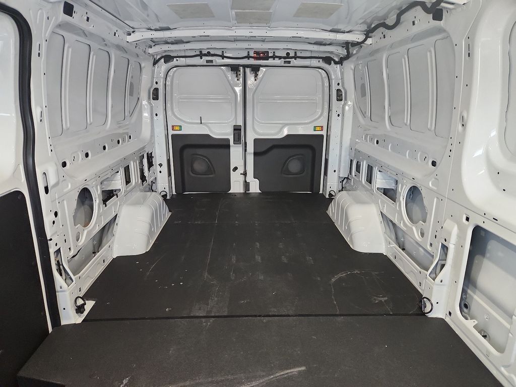 Vehicle image 5 of 12