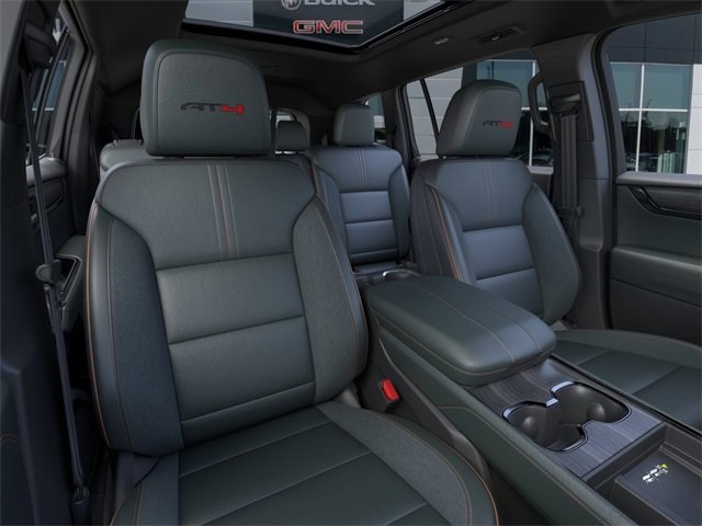 Vehicle image 16 of 24