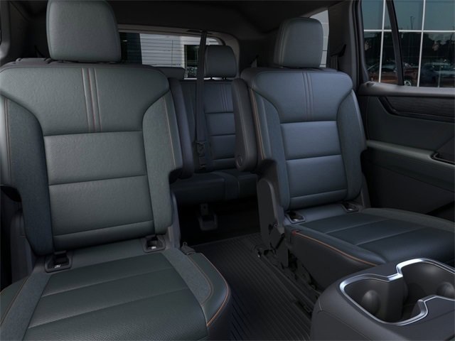 Vehicle image 17 of 24