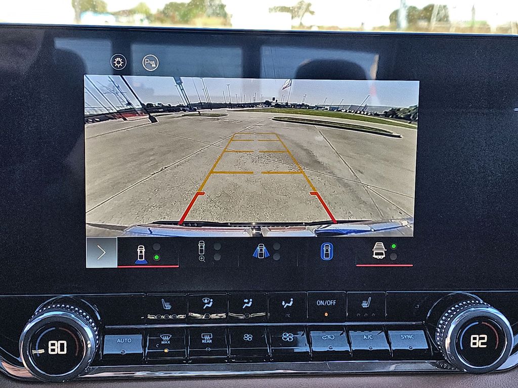 2024 GMC Canyon 4WD AT4 Image 24 of 41