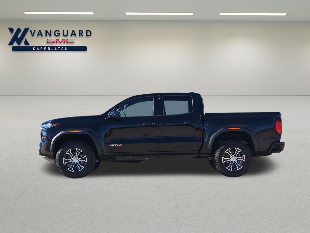 2024 GMC Canyon 4WD AT4 Image 9 of 41