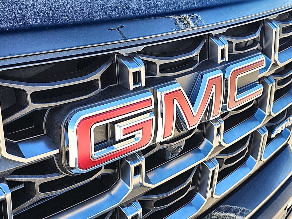 2024 GMC Canyon 4WD AT4 Image 37 of 41