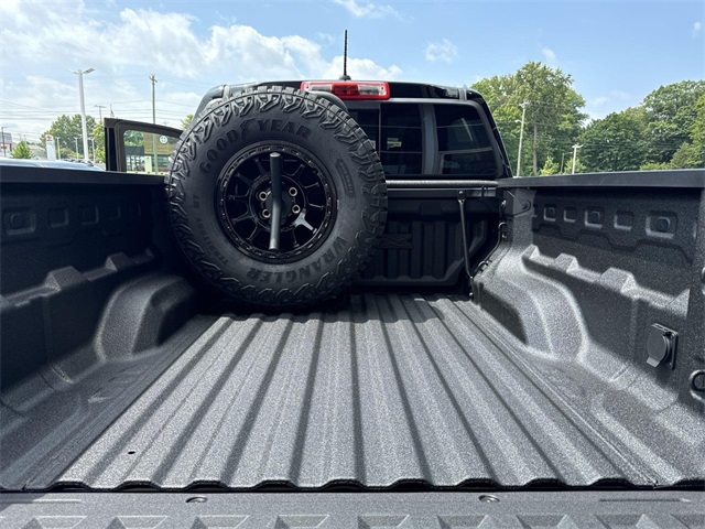 Vehicle image 10 of 29