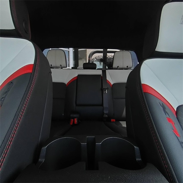 Vehicle image 28 of 29