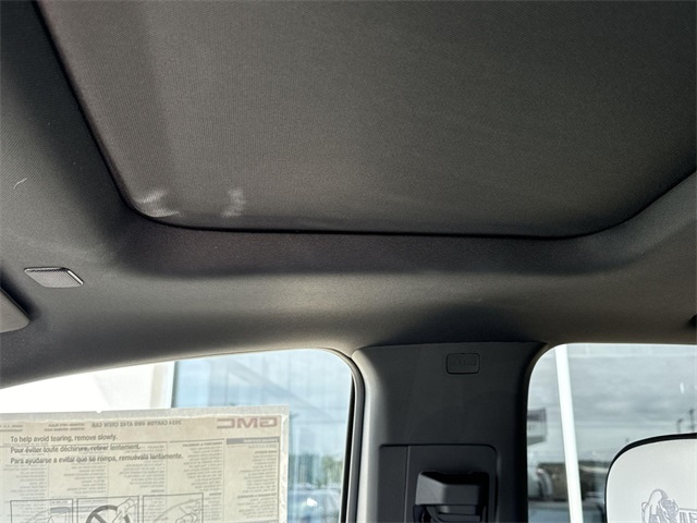 Vehicle image 14 of 29
