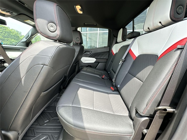 Vehicle image 9 of 29