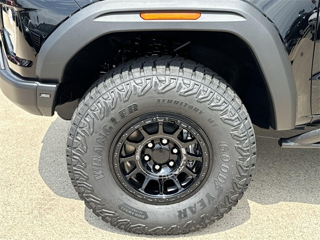 Vehicle image 23 of 29