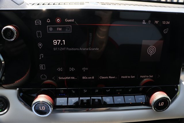 Vehicle image 10 of 26