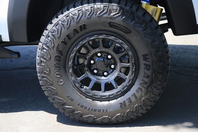 Vehicle image 6 of 26