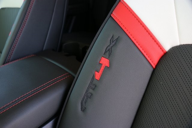Vehicle image 16 of 26
