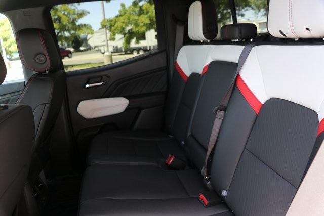 Vehicle image 8 of 26