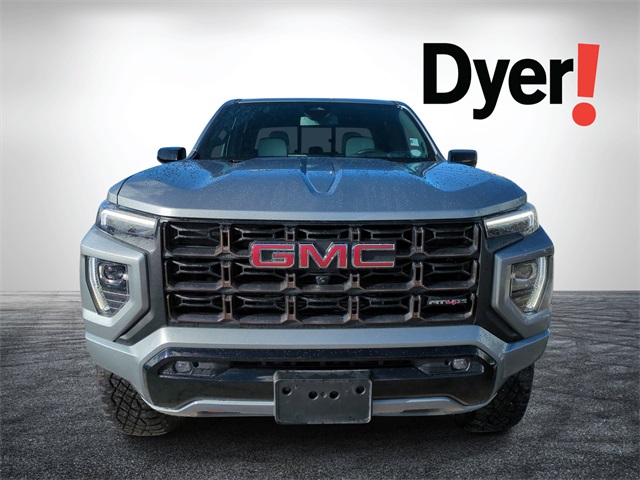 2024 GMC Canyon 4WD AT4X Image 2 of 37
