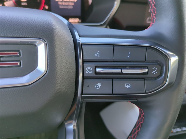2024 GMC Canyon 4WD AT4X Image 30 of 37