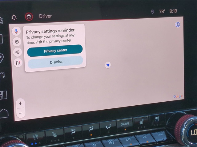 2024 GMC Canyon 4WD AT4X Image 18 of 37