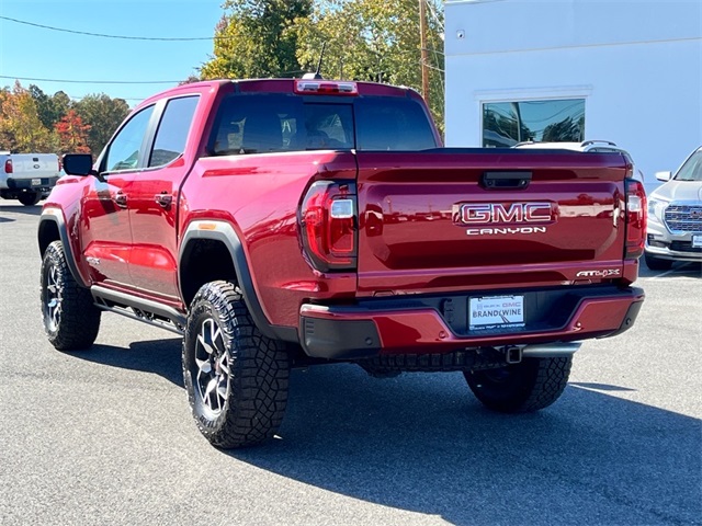 Vehicle image 4 of 21
