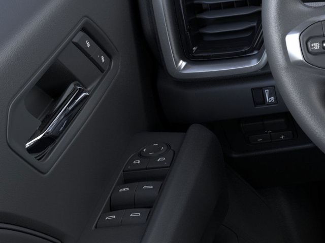 Vehicle image 17 of 19