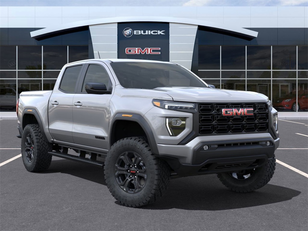 Vehicle image 4 of 24