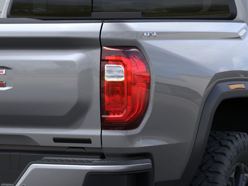 Vehicle image 11 of 24