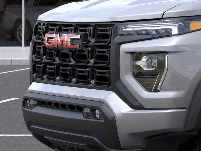 Vehicle image 13 of 24