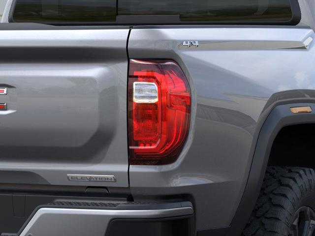 Vehicle image 11 of 24