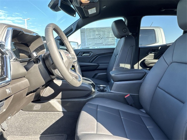 Vehicle image 11 of 28